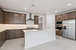 27465 N 69th Ln, Peoria, AZ 85383 - Photo 9