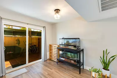 8323 E Keim Drive, Scottsdale, AZ 85250 - Photo 15