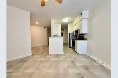 1701 E Colter Street #Unit 110, Phoenix, AZ 85016 - Photo 3