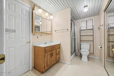 17200 W Bell Road #2124, Surprise, AZ 85374 - Photo 9