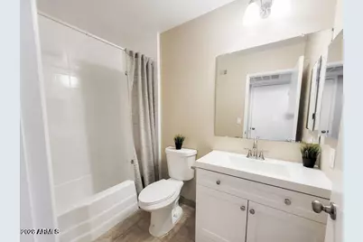 810 E Colter Street #34, Phoenix, AZ 85014 - Photo 3