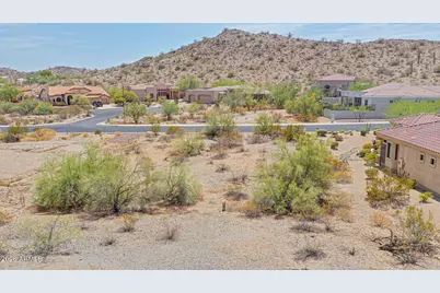 18236 W Santa Alberta Lane #30, Goodyear, AZ 85338 - Photo 7