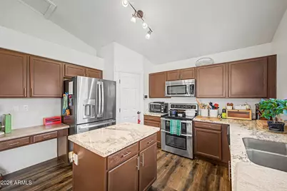 9252 W Carol Avenue, Peoria, AZ 85345 - Photo 11