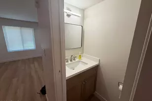 601 E Palo Verde Dr, Phoenix, AZ 85012 - Photo 17