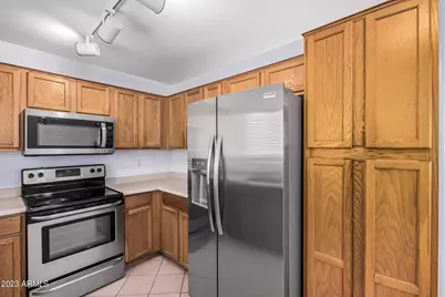 1525 W Burgess Lane, Phoenix, AZ 85041 - Photo 11