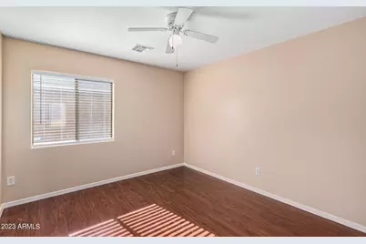 1525 W Burgess Lane, Phoenix, AZ 85041 - Photo 17
