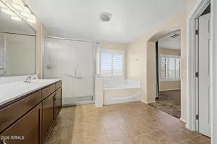 17940 W Desert Ln, Surprise, AZ 85388 - Photo 19