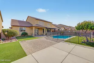 17940 W Desert Ln, Surprise, AZ 85388 - Photo 39