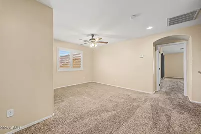 17940 W Desert Lane, Surprise, AZ 85388 - Photo 31