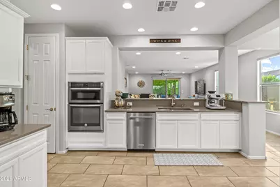 24752 N 96th Avenue, Peoria, AZ 85383 - Photo 17