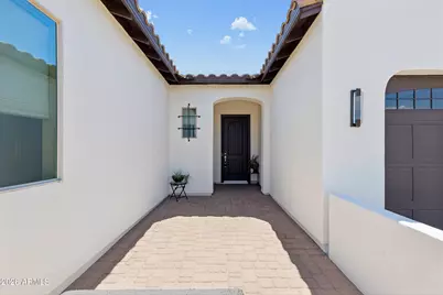 3325 E Coconino Dr Drive, Gilbert, AZ 85298 - Photo 3