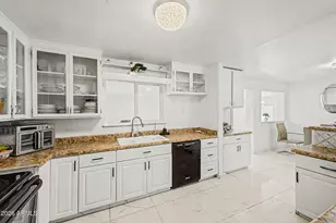 3916 W Northern Ave, Phoenix, AZ 85051 - Photo 11