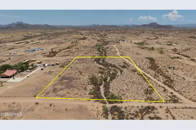 30439 W Wildcat Drive #27, Wittmann, AZ 85361 - Photo 1