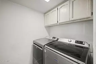 4718 E Monte Way, Phoenix, AZ 85044 - Photo 33