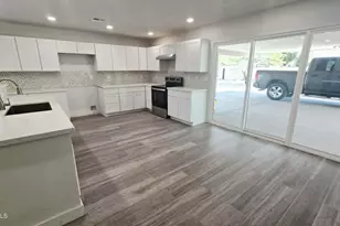 16853 N 39th Dr, Phoenix, AZ 85053 - Photo 7