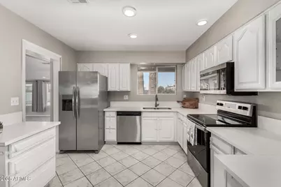 10216 N 110th Avenue, Sun City, AZ 85351 - Photo 11