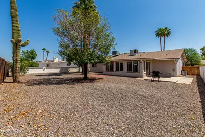 10216 N 110th Avenue, Sun City, AZ 85351 - Photo 25