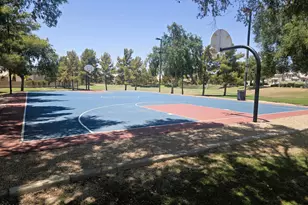 10802 W Morten Ave, Glendale, AZ 85307 - Photo 17