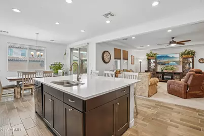 19045 W Mercer Lane, Surprise, AZ 85388 - Photo 17