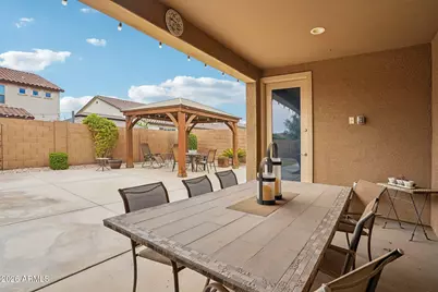 19045 W Mercer Lane, Surprise, AZ 85388 - Photo 45