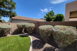 964 W Fairway Dr, Chandler, AZ 85225 - Photo 3