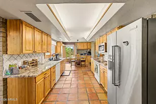 6510 E Dixileta Dr, Cave Creek, AZ 85331 - Photo 5