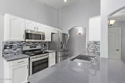 983 E Palomino Way, San Tan Valley, AZ 85143 - Photo 11