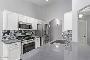 983 E Palomino Way, San Tan Valley, AZ 85143 - Photo 11
