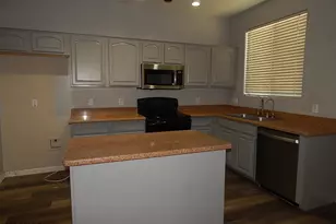 17462 W Banff Ln, Surprise, AZ 85388 - Photo 5