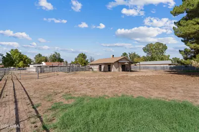 2625 E Page Avenue, Gilbert, AZ 85234 - Photo 45