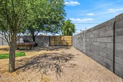 2502 N 47th Lane, Phoenix, AZ 85035 - Photo 25