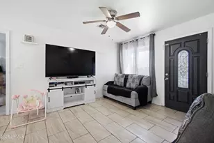 2502 N 47th Ln, Phoenix, AZ 85035 - Photo 7