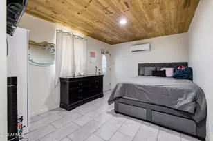 2502 N 47th Ln, Phoenix, AZ 85035 - Photo 21
