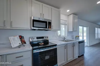 1170 W Frontier Street, Apache Junction, AZ 85120 - Photo 7