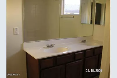 8154 W Beck Lane, Peoria, AZ 85382 - Photo 3