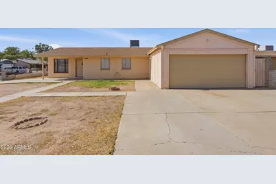 7301 W Heatherbrae Drive, Phoenix, AZ 85033 - Photo 1