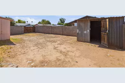 7301 W Heatherbrae Drive, Phoenix, AZ 85033 - Photo 7