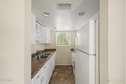 7126 N 19th Avenue #205, Phoenix, AZ 85021 - Photo 13