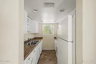 7126 N 19th Ave, Phoenix, AZ 85021 - Photo 13