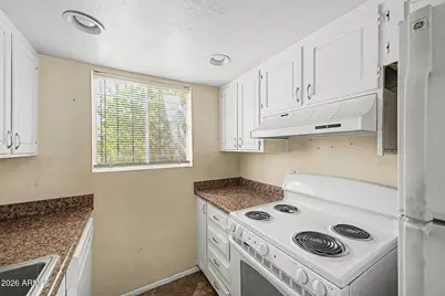 7126 N 19th Avenue #205, Phoenix, AZ 85021 - Photo 15