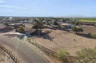 2421 S 221st Ave, Buckeye, AZ 85326 - Photo 3
