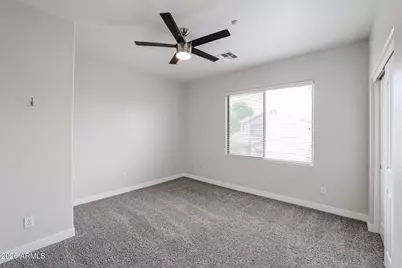 15881 N 74th Avenue, Peoria, AZ 85382 - Photo 17