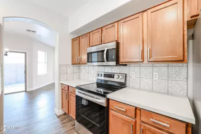15881 N 74th Avenue, Peoria, AZ 85382 - Photo 9