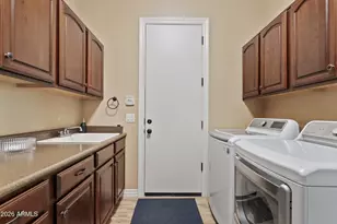 4315 E Knudsen Dr, Phoenix, AZ 85050 - Photo 13