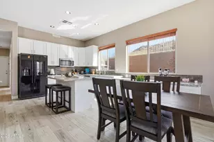 25451 N 40th Ln, Phoenix, AZ 85083 - Photo 9