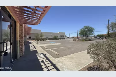 201 E Cottonwood Lane, Casa Grande, AZ 85122 - Photo 5