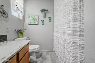 18514 W Thistle Landing Dr, Goodyear, AZ 85338 - Photo 23