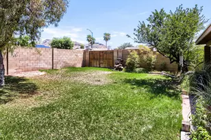 864 E Paradise Ln, Phoenix, AZ 85022 - Photo 3