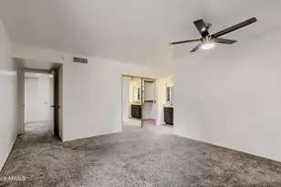 864 E Paradise Ln, Phoenix, AZ 85022 - Photo 13