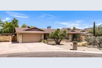 864 E Paradise Lane, Phoenix, AZ 85022 - Photo 1